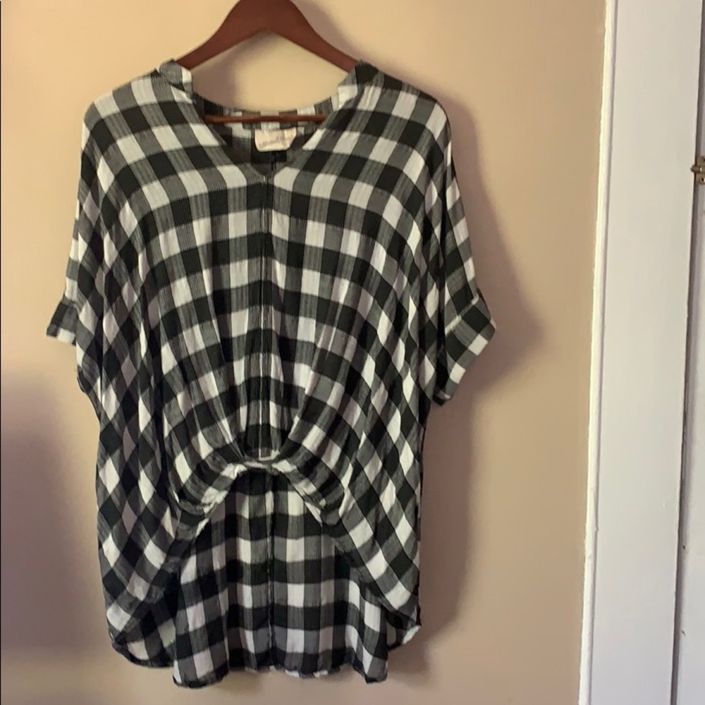 Plaid, flowy summer top!